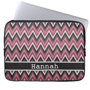 Funda Para Portátil Chevron marrón rosado romántico con nombre