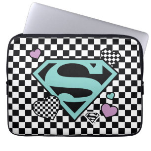 Funda Para Portátil Chica de patinaje Supergirl Hearts S-Shield