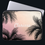 Funda Para Portátil Chick blanco amarillo rosa hojas de palma negra<br><div class="desc">Al atardecer,  las palmeras tropicales de estilo vintage dejan un patrón.</div>