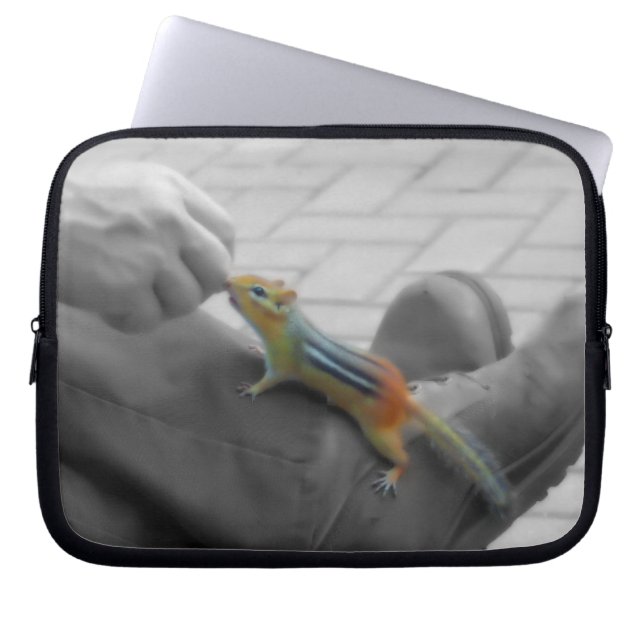 Funda Para Portátil Chipmunk Lunch (Frente)