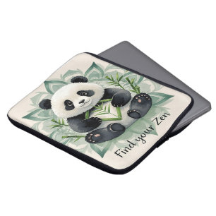 Funda Para Portátil Chubby panda sentado en la pose del loto Zen