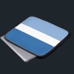 Funda Para Portátil Cielos azules y nubes neopreno<br><div class="desc">Lleve su portátil con estilo en este funda azul y blanco.</div>