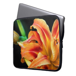 Funda Para Portátil Cierre anaranjado de la flor del lirio de día par