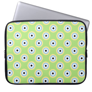 Funda Para Portátil Círculos verdes de combinación de Shirley Taylor