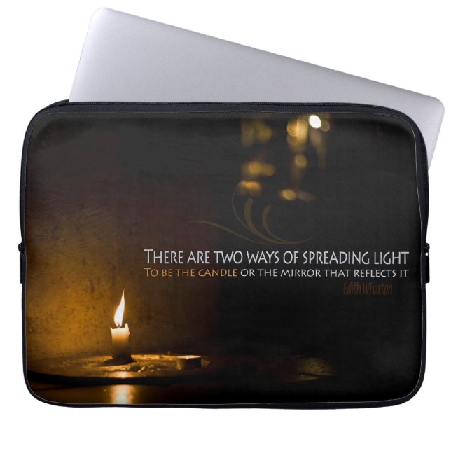 Funda Para Portátil Cita Inspiradora de Edith Wharton "Luz" (Frente)