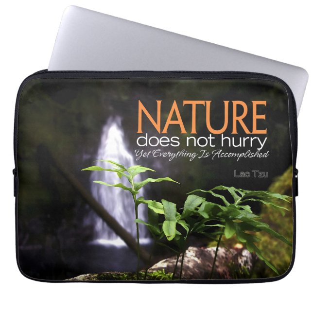 Funda Para Portátil Cita Inspiradora lao zu "Naturaleza" (Frente)