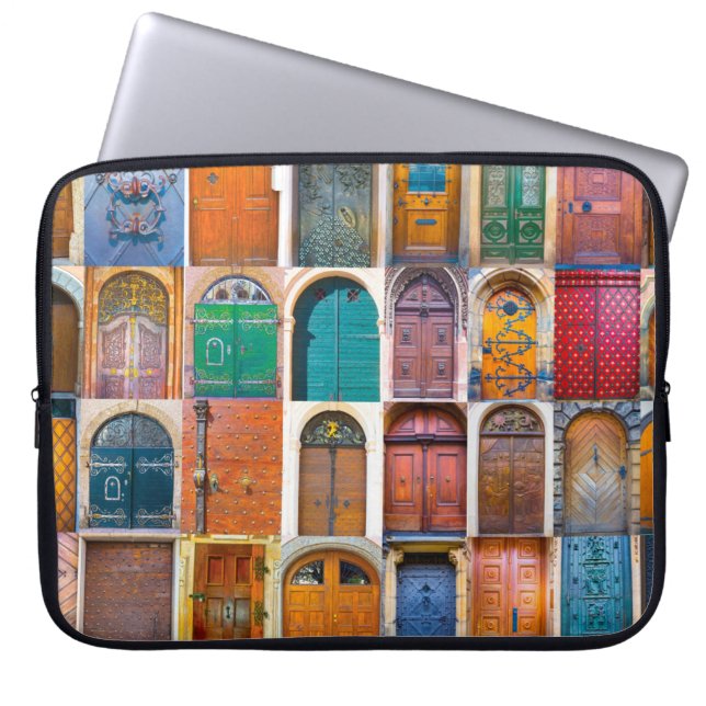 Funda Para Portátil Collage de puertas delanteras medievales en Praga, (Frente)