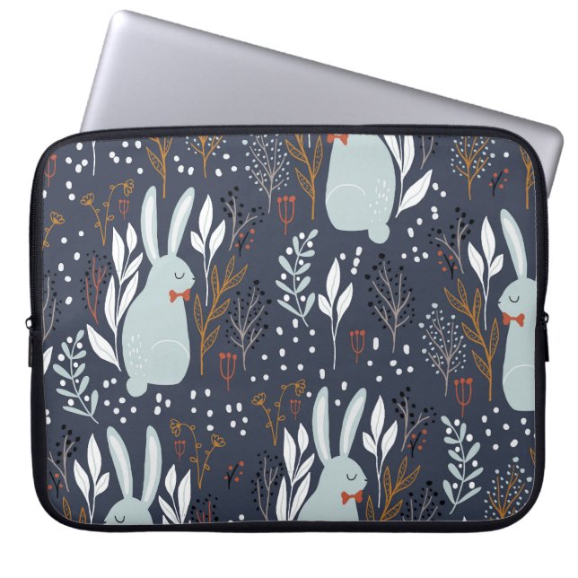 Funda Para Portátil Conejos Adorables: Patrón de bosques sin foco (Frente)