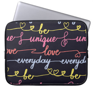 Funda Para Portátil corazones de los chicas, palabras patrón sin fisur