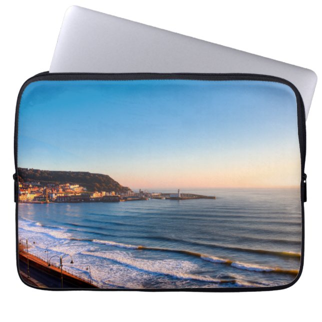 Funda Para Portátil Costa de Scarborough (Frente)
