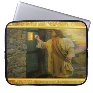 Funda Para Portátil Cristo golpeando a una puerta de madera erosionada