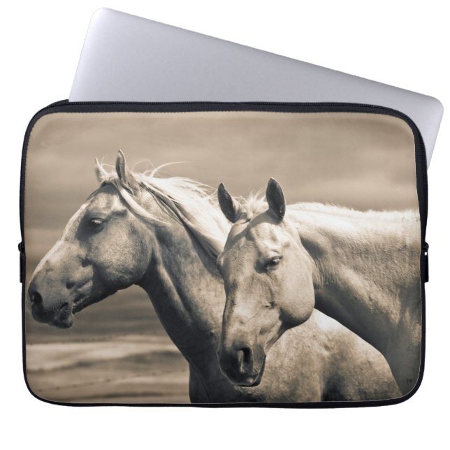 Funda Para Portátil Cuartos De Caballos En La Prairie Canadiense (Frente)