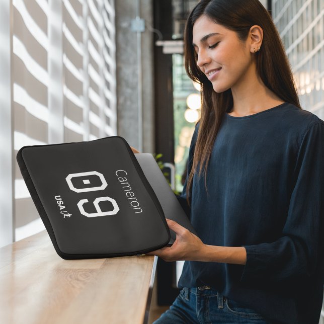 Funda Para Portátil Custom Minimalist American Athlete Monochromatic  (Subido por el creador)