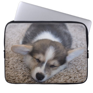 Funda Para Portátil Cutest Baby Animals   Corgi Puppy on Shag Rug