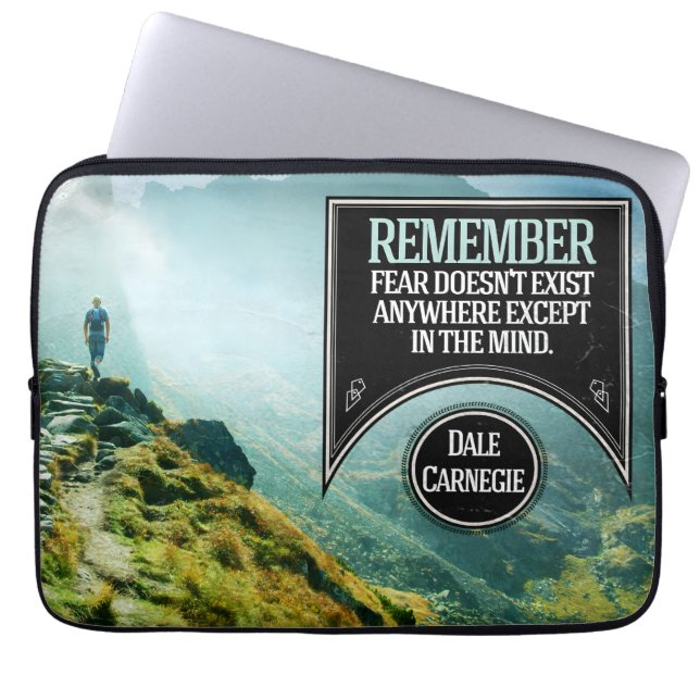 Funda Para Portátil Dale Carnegie cita Inspiradora "Miedo" (Frente)