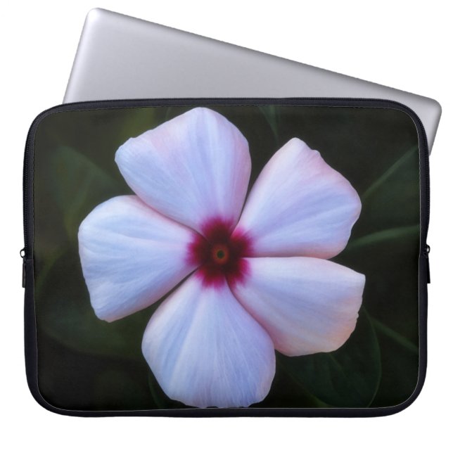 Funda para portátil de flores de jardín oscuro con (Frente)