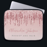 Funda Para Portátil Deslumbrador de oro rosa rosa espuma monograma<br><div class="desc">Rubor Pink - Rosa Gold Faux Dripping Purpurina y Sparkle Elegant Monogram Business Professional Hair y Make Up Beauty Promotional Work Funda o Sleeve Ordenador portátil. Este funda se puede personalizar para incluir el nombre de la secuencia de comandos de firma y el título del trabajo o cargo.</div>
