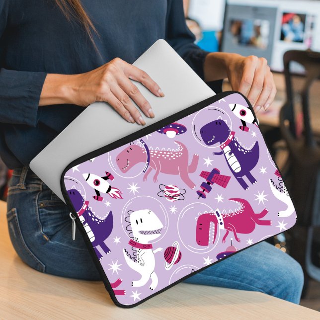 Funda Para Portátil Dinosaurios Espaciales, Dinosaurios Cutos, Estrell (Subido por el creador)