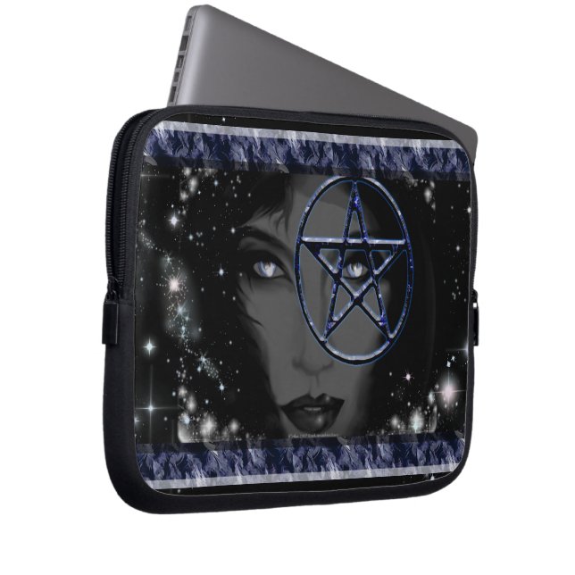 Funda Para Portátil Diosa Pentáculo (Anverso derecho)
