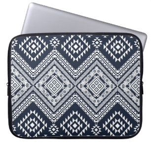 Funda Para Portátil Diseño de patrones tribales vintage e impecables.