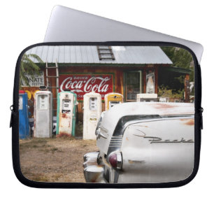 Funda Para Portátil Dixon, Nuevo México, Estados Unidos. Coche antiguo