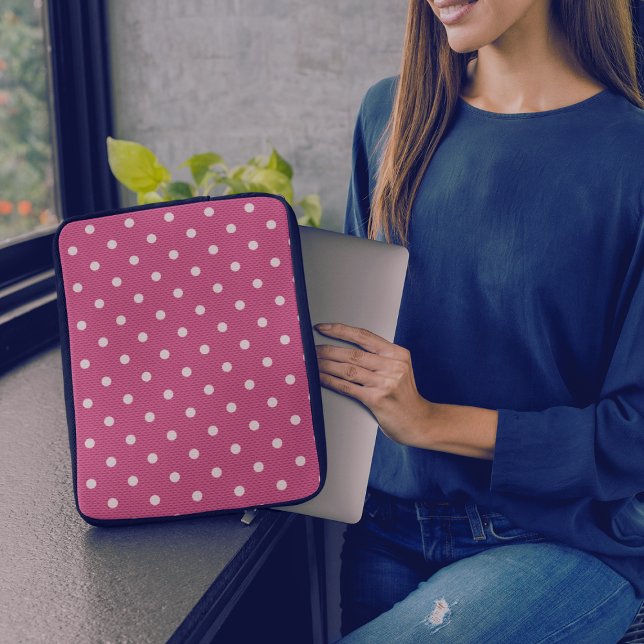 Funda Para Portátil Dotty Delight Red (A woman tries to put her rap note into a laptop in a Dotty Delight Red Laptop Sleeve.)