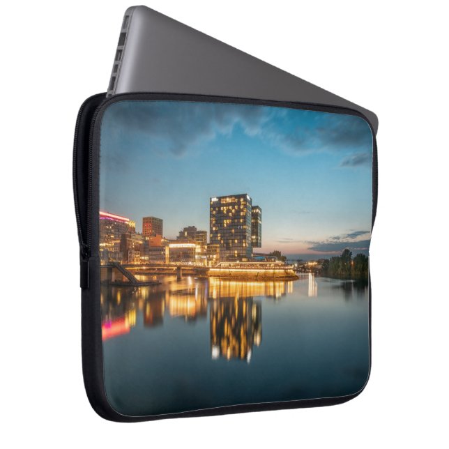 Funda Para Portátil Dusseldorf Alemania (Anverso derecho)