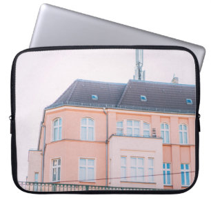 Funda Para Portátil EDIFICIO DE CONCRETO naranja Y BLANCO