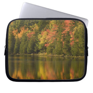 Funda Para Portátil EE. UU.; Maine; Acadia NP. Reflejos de otoño en