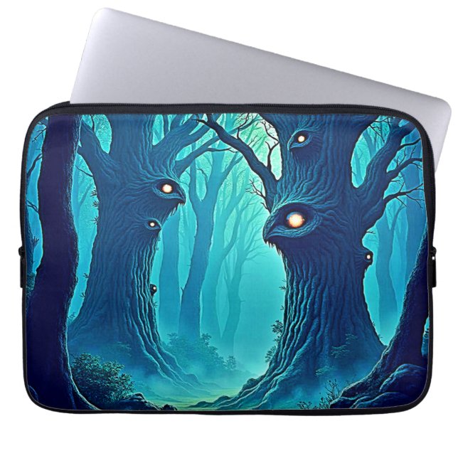 Funda Para Portátil Eerie Woodland Eyes (Frente)