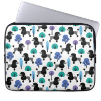 El caniche en el parque