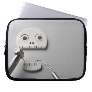 Funda Para Portátil El esqueleto que el tratamiento dental se toma