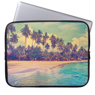 Funda Para Portátil El paraíso tropical: mar, hotel, playa.
