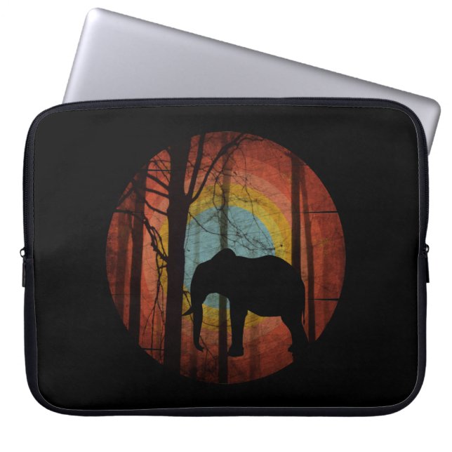 FUNDA PARA PORTÁTIL ELEFANTE EN EL BOSQUE DE MADERA (Frente)