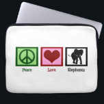Funda Para Portátil Elefantes de amor por la paz<br><div class="desc">Un lindo regalo de elefante con un signo de paz de bonito,  corazón y una plaza azul alrededor de una hermosa silueta de elefante.</div>