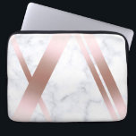 Funda Para Portátil Elegante mármol blanco rosa y elegante<br><div class="desc">Combinación moderna de oro falso rosa y mármol blanco.</div>