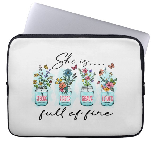 Funda Para Portátil Ella Está Llena De Fuego (Frente)