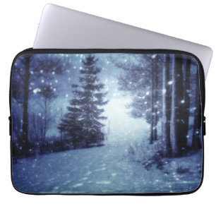 Funda Para Portátil Escena de invierno del bosque mágico iluminado por