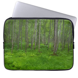 Funda Para Portátil Escena de paisaje forestal verde exuberante