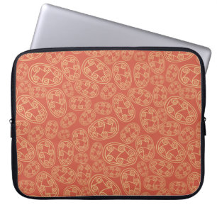Funda Para Portátil Escudos tribales egipcios con mangas rojas en una 