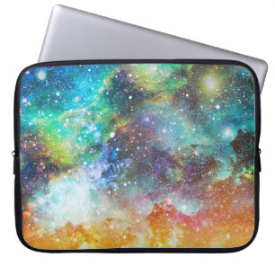 Funda Para Portátil Espacio futurista, fondo nebuloso estrellado.