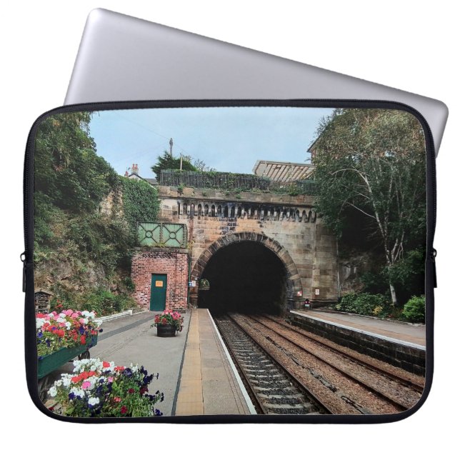 Funda Para Portátil Estación de tren de Knaresborough (Frente)
