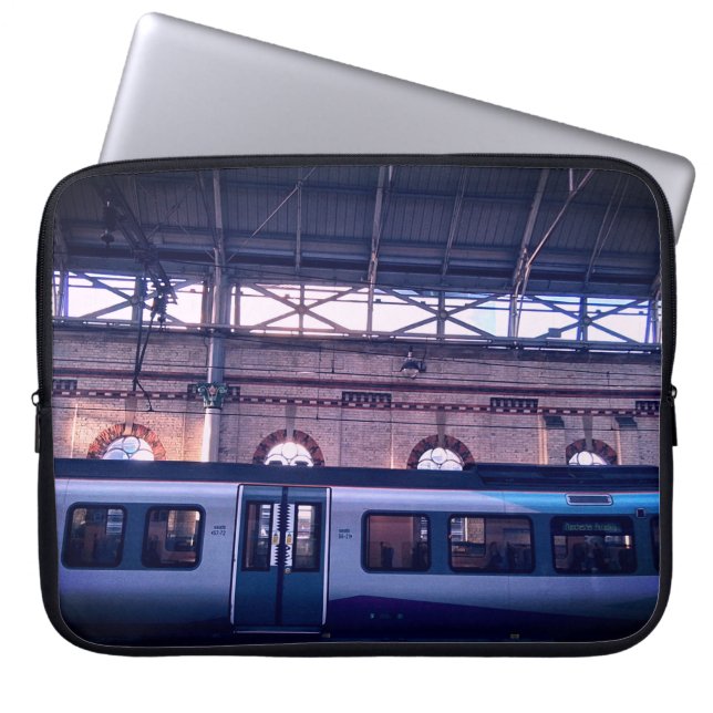 Funda Para Portátil Estación de tren de Manchester (Frente)