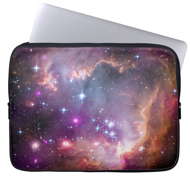 Funda Para Portátil Estrellas Jóvenes En La Pequeña Nube Magallánica. (Frente)
