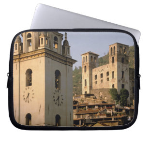Funda Para Portátil Europa, Italia, Liguria, Dolceacqua: Riviera di