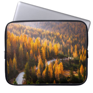 Funda Para Portátil Excelentes vistas a la sinuosa carretera. Dramátic