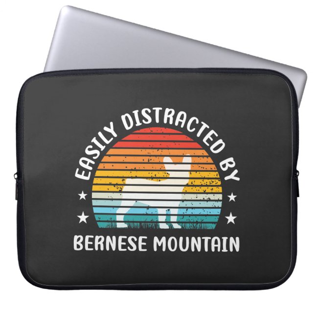 Funda Para Portátil Fácilmente distraído por el perro Bernese Mountain (Frente)