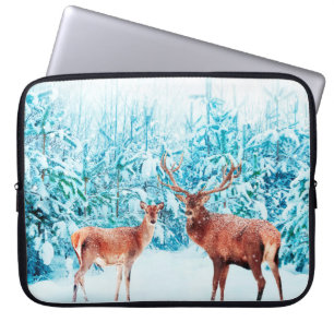 Funda Para Portátil Familia de ciervos nobles en un invierno nevado. N