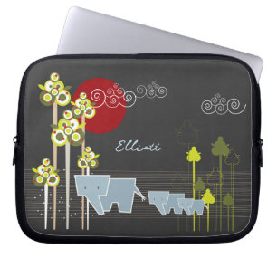 Funda Para Portátil Familia De Elefantes Whimsical En El Bosque Y Sol
