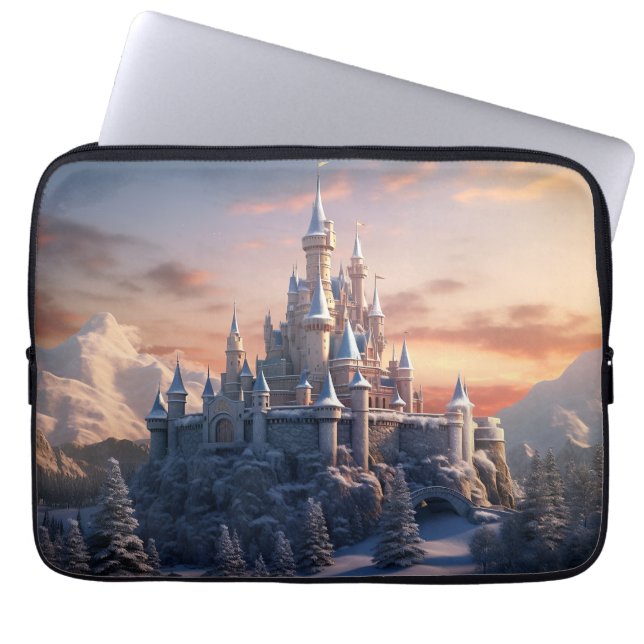 Funda Para Portátil Fantástico castillo digital en las montañas (Frente)